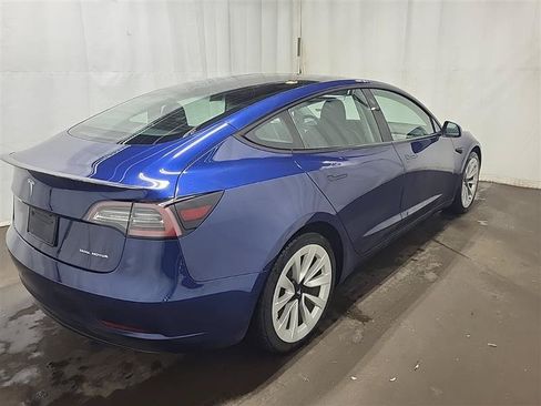 Used 2021 Tesla Model 3 Long Range AWD/4WD image 11