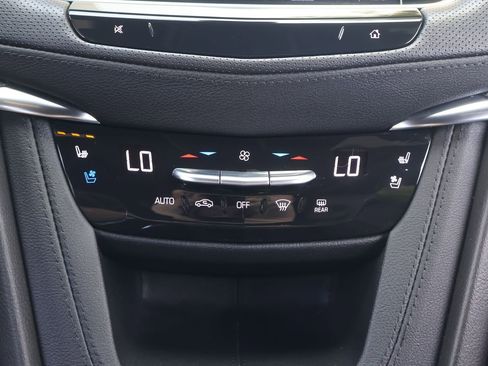 Certified 2022 Cadillac XT5 Sportv AWD/4WD image 26