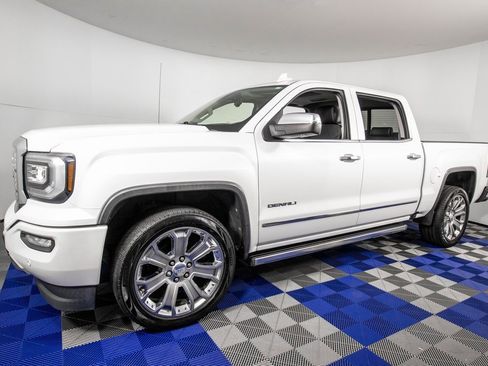 Used 2018 GMC Sierra 1500 Denali w/ Denali Ultimate Package image 1