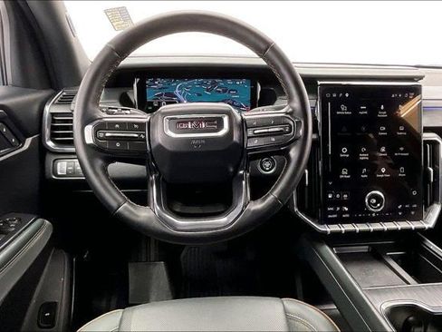 Used 2026 GMC Acadia AT4 w/ LPO, Floor Liner Package image 4