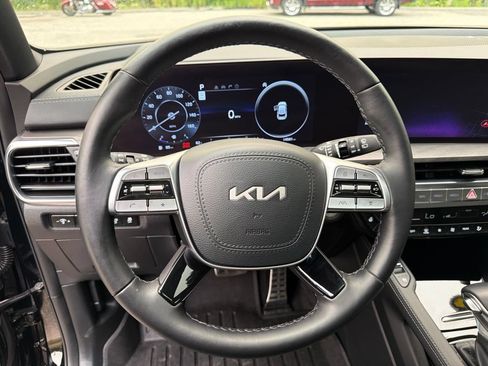 Used 2025 Kia Telluride SX X-Line AWD/4WD image 16