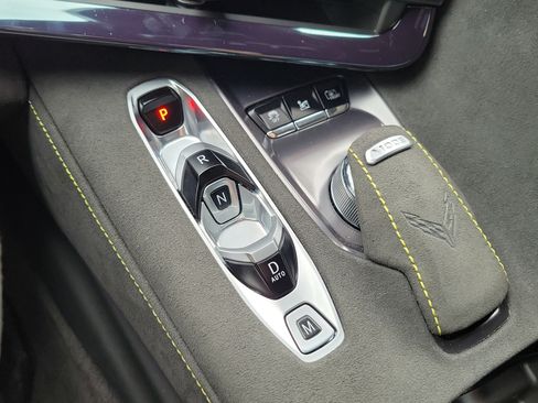 Used 2025 Chevrolet Corvette Z06 w/ Z07 Performance Package RWD image 32