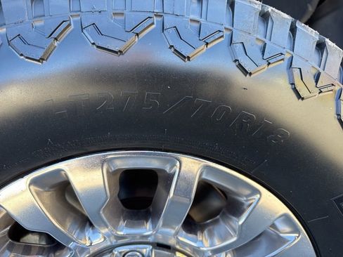 Used 2022 Ford F250 XLT w/ XLT Premium Package image 32