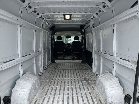 Used 2025 RAM ProMaster 2500 w/ Convenience Group FWD image 14