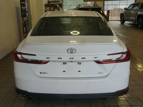 Used 2025 Toyota Camry SE FWD image 14
