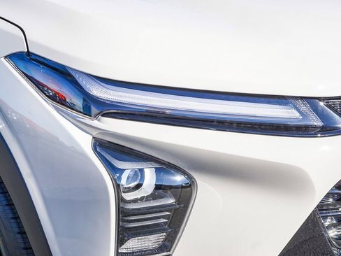 New 2026 Chevrolet Trax ACTIV w/ Sunroof Package FWD image 10