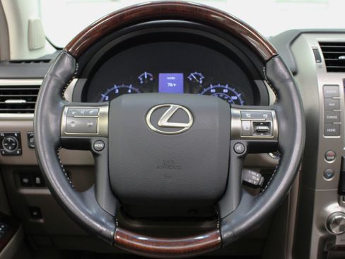 Used 2017 Lexus GX 460 Premium image 60
