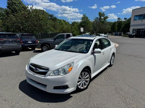 Used 2011 Subaru Legacy 2.5i Limited AWD/4WD image 2