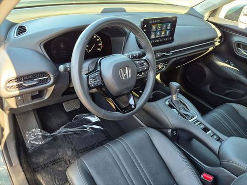 Used 2024 Honda HR-V EX-L image 12