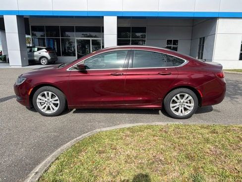 Used 2017 Chrysler 200 LX FWD image 3