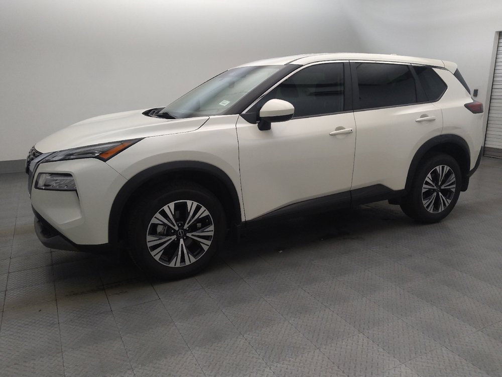 Used 2023 Nissan Rogue SV FWD image 2