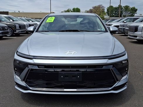 Certified 2025 Hyundai Sonata SEL FWD image 2
