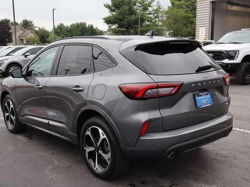 Used 2023 Ford Escape ST-Line Elite AWD/4WD image 4