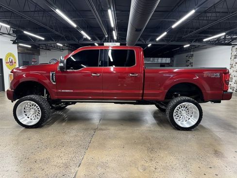 Used 2017 Ford F250 Platinum w/ Platinum Ultimate Package AWD/4WD image 2