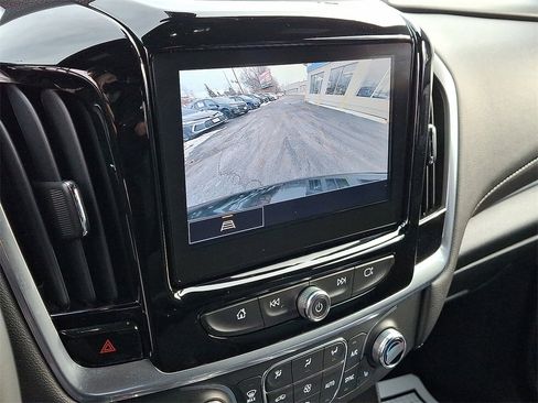 Certified 2023 Chevrolet Traverse LT image 7