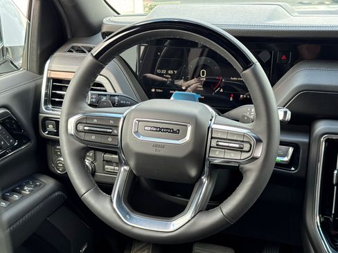 Used 2026 GMC Yukon XL Denali w/ Denali Reserve Package AWD/4WD image 29
