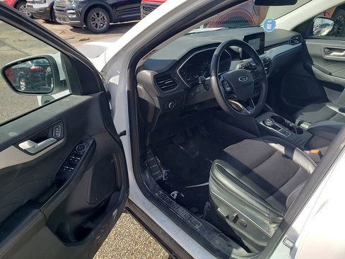 Certified 2022 Ford Escape SEL AWD/4WD image 6