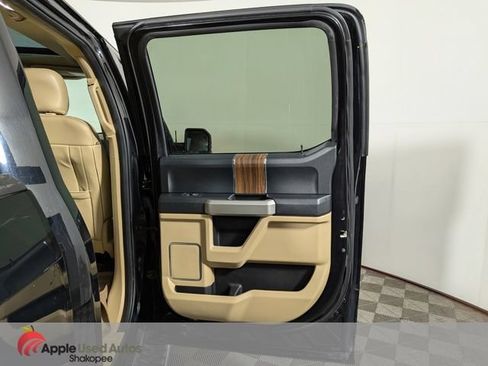 Used 2016 Ford F150 Lariat w/ Equipment Group 502A Luxury AWD/4WD image 32