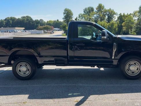 Used 2024 Ford F350 XL w/ Camper Package image 9