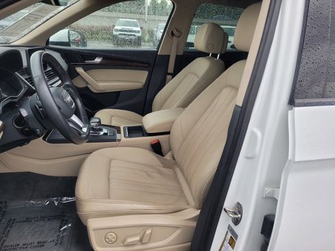 Used 2018 Audi Q5 2.0T Premium w/ Convenience Package AWD/4WD image 10