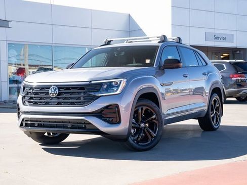 New 2026 Volkswagen Atlas Cross Sport SEL R-Line image 2