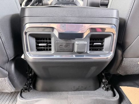 Used 2022 Chevrolet Silverado 2500 LTZ w/ LTZ Plus Package AWD/4WD image 27