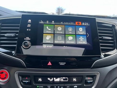 Used 2025 Honda Passport EX-L image 18