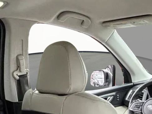 Used 2023 Subaru Ascent Limited image 15