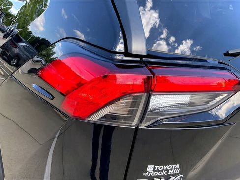 Used 2024 Toyota RAV4 LE FWD image 27