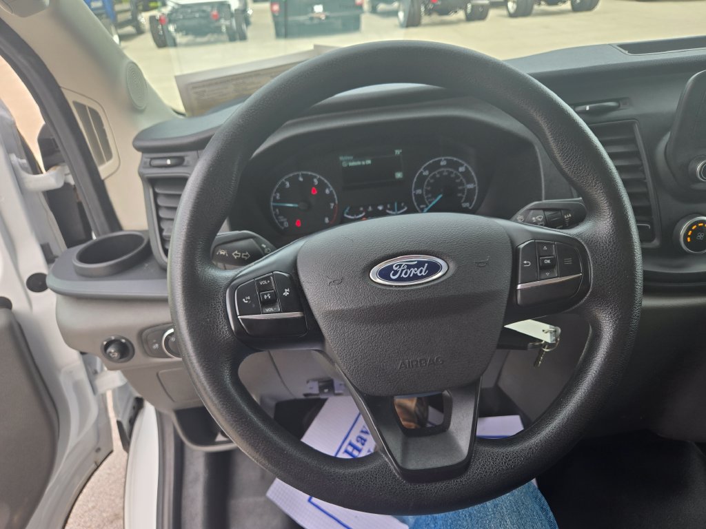 Used 2023 Ford Transit 350 DRW RWD image 9