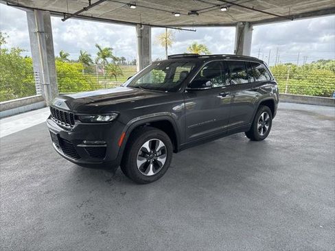 Certified 2024 Jeep Grand Cherokee Limited 4xe image 9