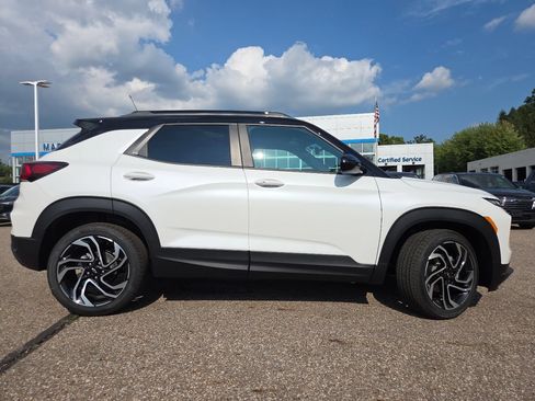 New 2026 Chevrolet TrailBlazer RS w/ Convenience Package FWD image 18