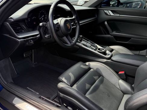 Used 2021 Porsche 911 Carrera w/ Premium Package RWD image 12
