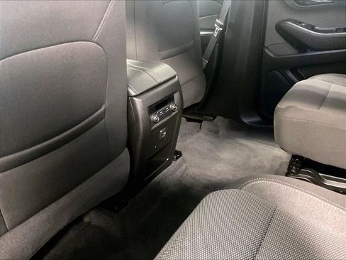 Used 2023 Chevrolet Traverse LT w/ Midnight/Sport Edition AWD/4WD image 28