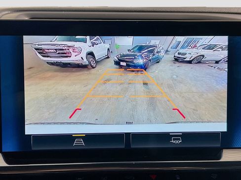 Used 2024 Chevrolet Silverado 1500 LT Trail Boss w/ Protection Package image 9