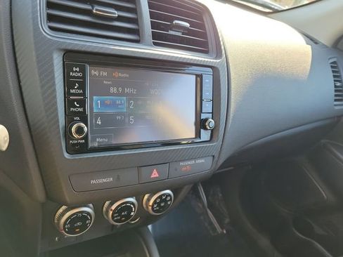 Used 2025 Mitsubishi Outlander Sport ES image 28