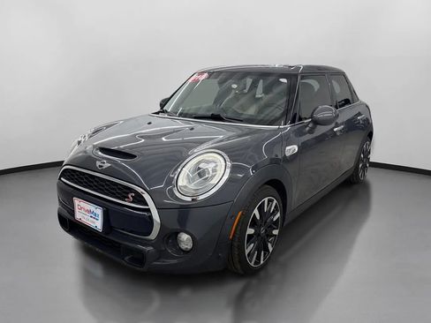 Used 2018 MINI Cooper S FWD image 4