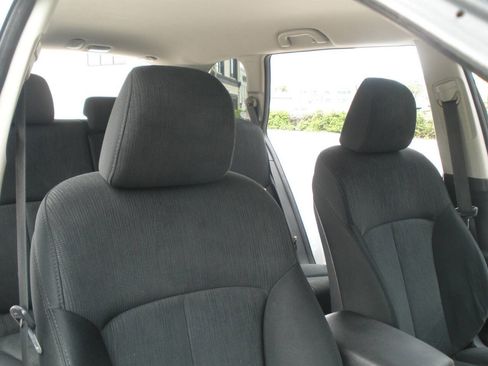 Used 2013 Subaru Outback 2.5i Premium AWD/4WD image 27