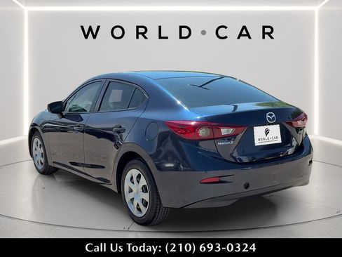 Used 2016 MAZDA MAZDA3 i Sport FWD image 5