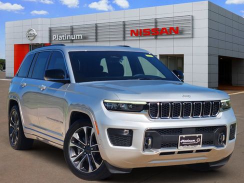 Used 2024 Jeep Grand Cherokee Overland AWD/4WD image 1