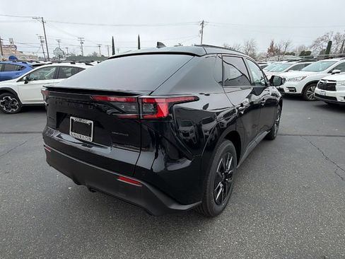 New 2026 Subaru Solterra Premium image 4
