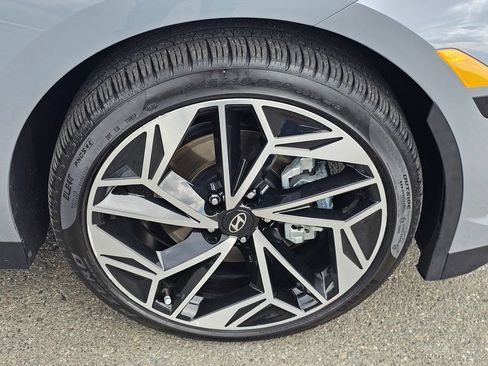 Used 2024 Hyundai Ioniq 6 SEL RWD image 7