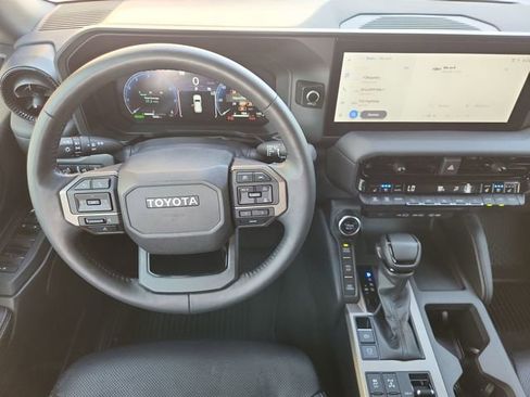 Used 2024 Toyota Land Cruiser image 11