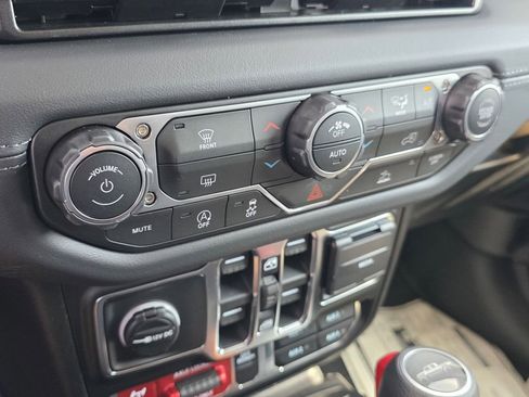 New 2026 Jeep Gladiator Mojave image 17