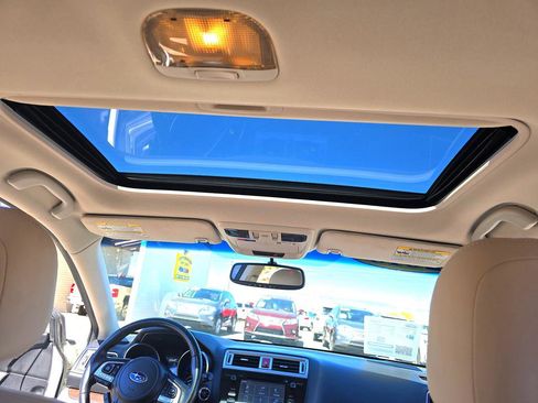 Used 2016 Subaru Outback 2.5i Limited AWD/4WD image 25