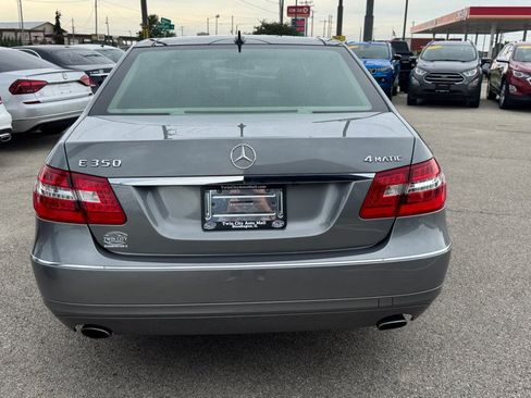 Used 2010 Mercedes-Benz E 350 4MATIC Sedan image 7