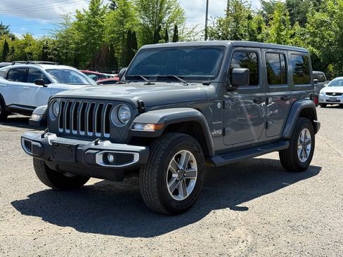 Used 2021 Jeep Wrangler Unlimited Sahara w/ Uconnect 4C Nav & Sound Group AWD/4WD image 2