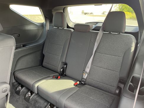 Used 2024 Chevrolet Traverse Z71 w/ Enhanced Driving Package image 15