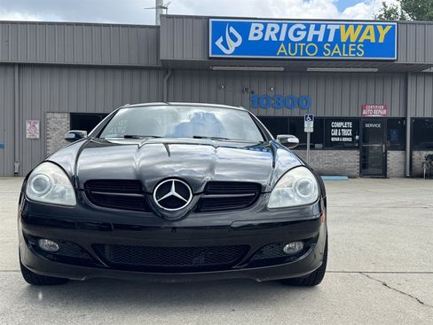 Used 2005 Mercedes-Benz SLK 350 image 4