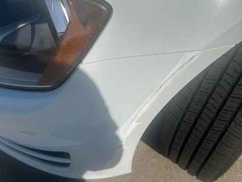 Used 2016 Volkswagen Golf 2-Door FWD image 12